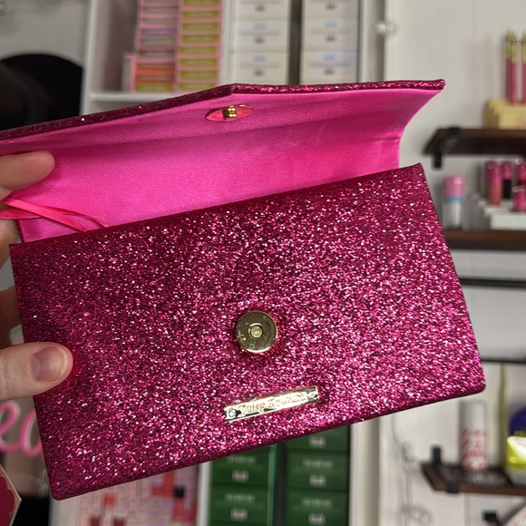 NWT Juicy Couture Clutch - Picture 6 of 10